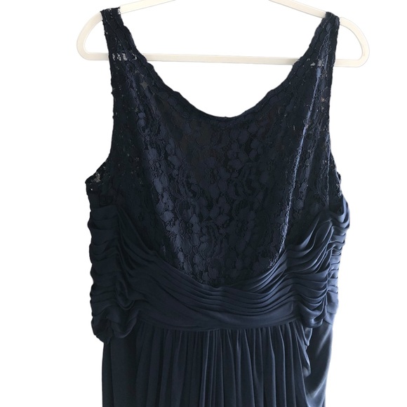 David’s Bridal, dress - Picture 2 of 16